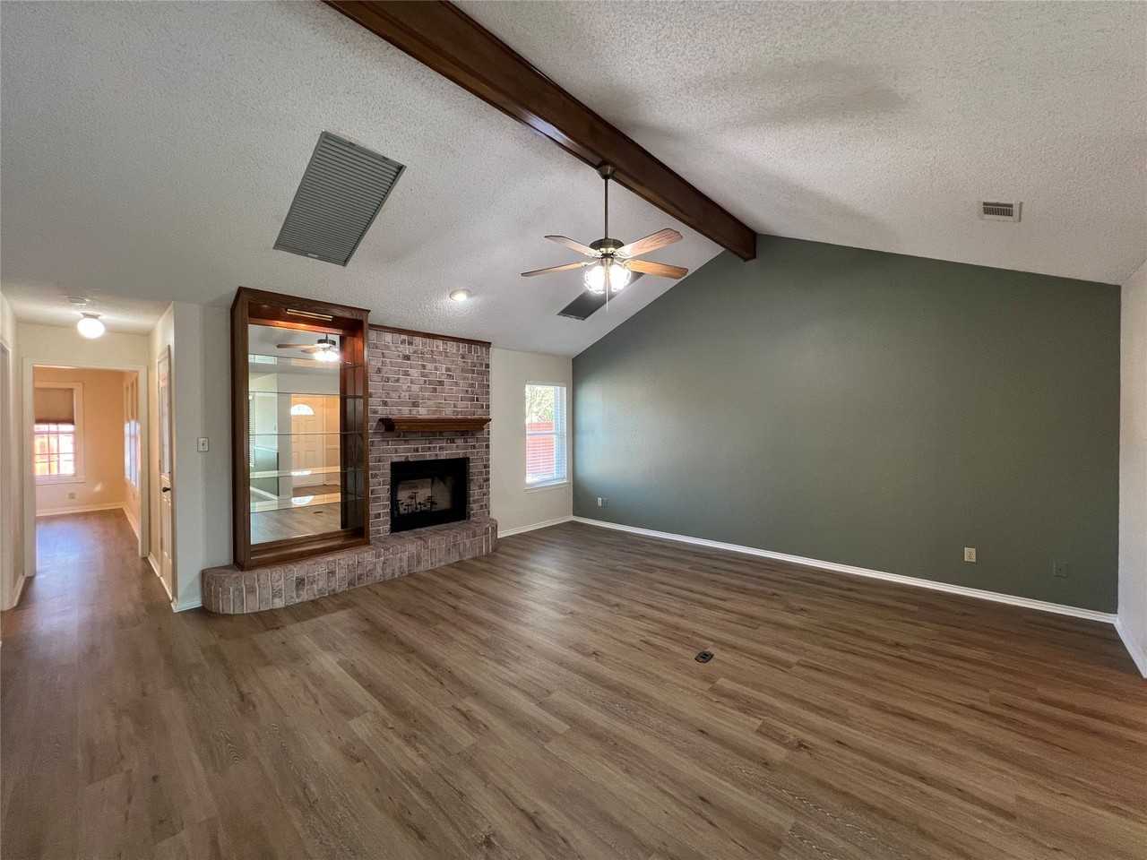 7808 Mallard Ln - Photo 6 of 34