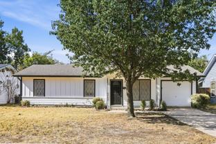 549 Nw Lorna St - Photo 1 of 1