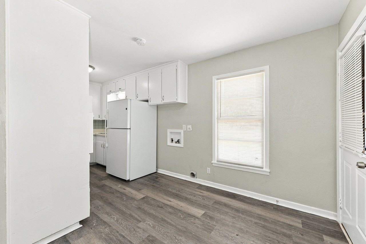 549 Nw Lorna St - Photo 6 of 17