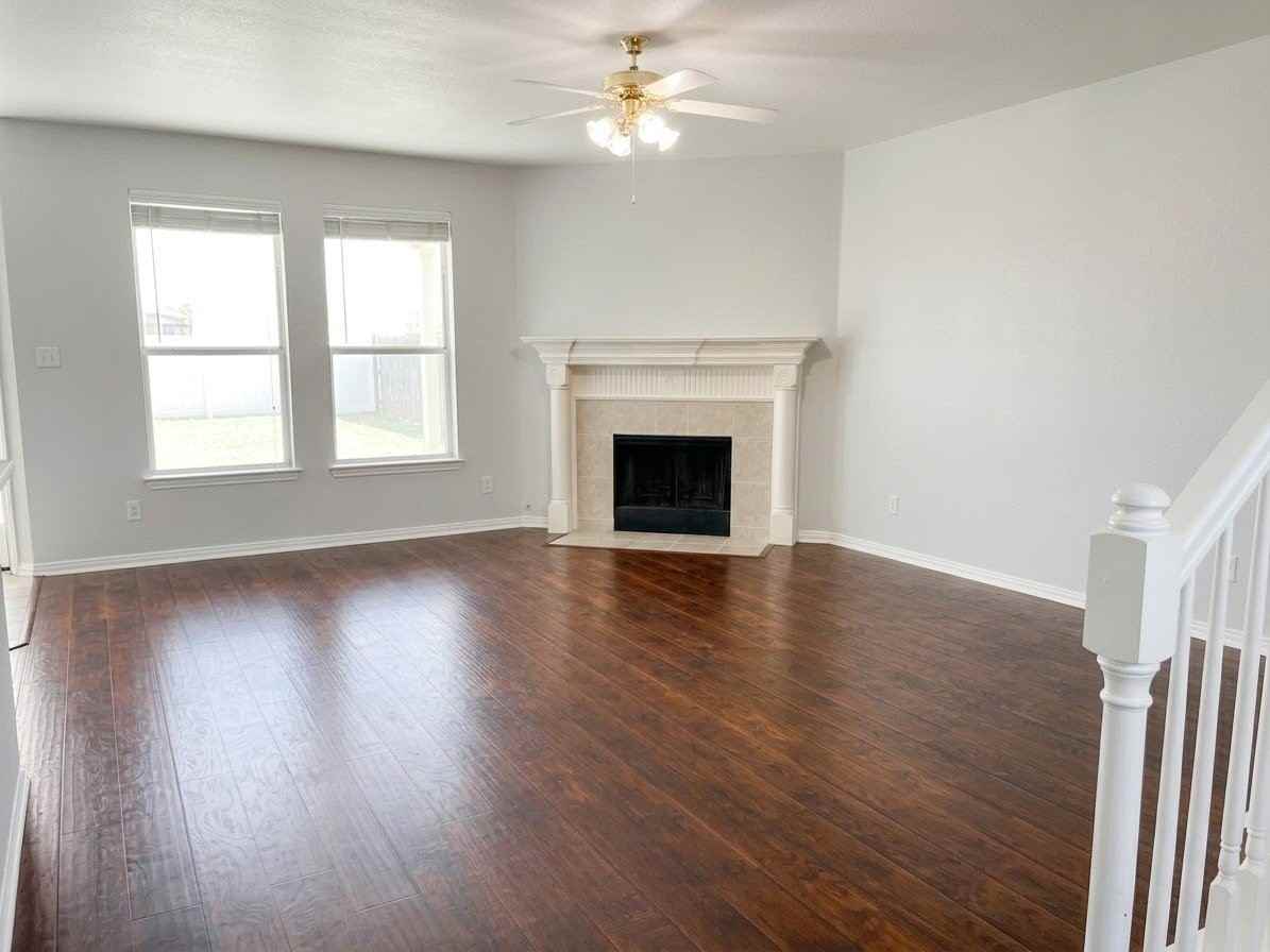 1911 Bridgewater Dr - Photo 5 of 22