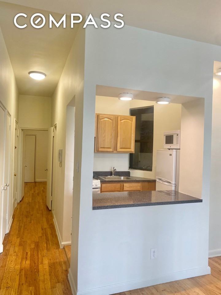97 Lexington Ave #2D - Photo 3 of 5