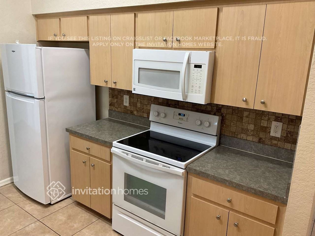 5700 Fischer Dr - Photo 3 of 15