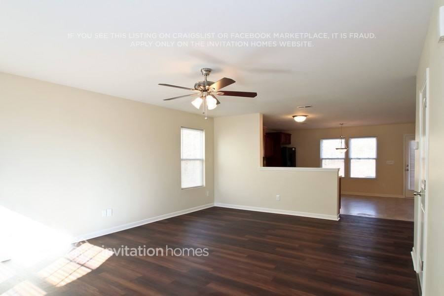 1084 Joselynn Dr - Photo 4 of 18