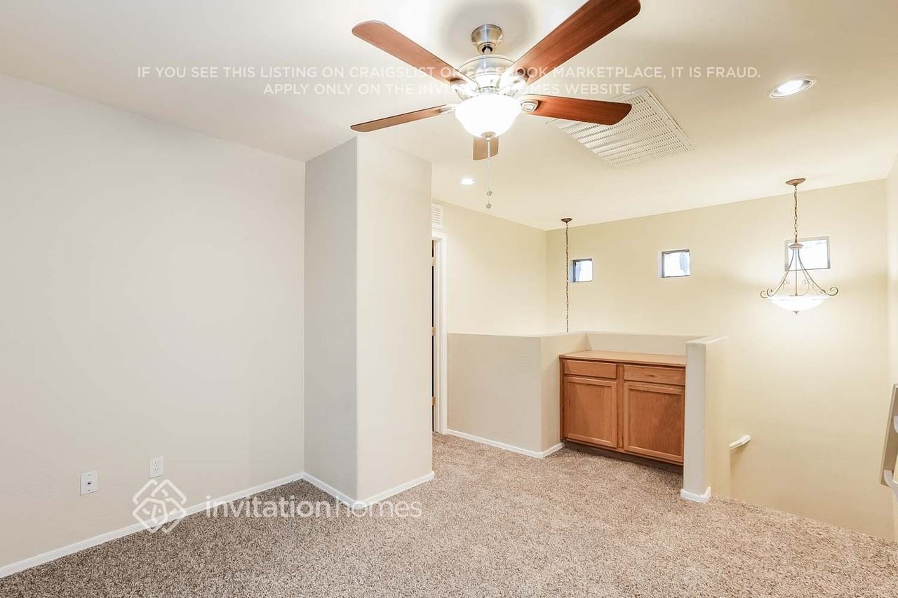 7529 S 14th St - Photo 7 of 20