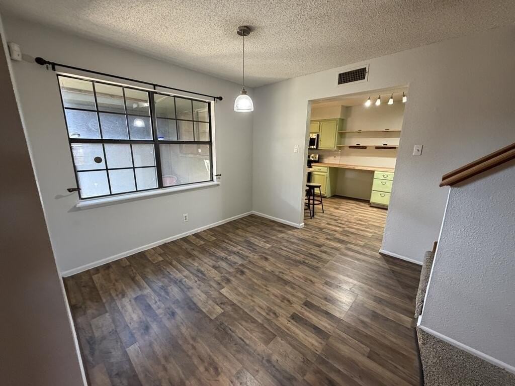 3951 Scott St - Photo 6 of 19