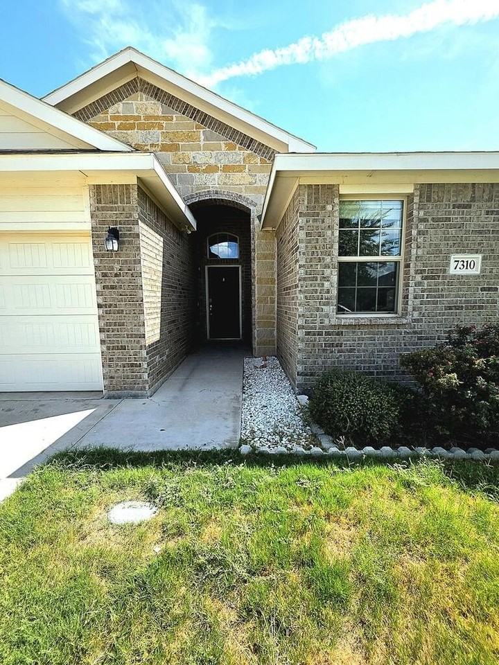 7310 Fossell Ranch Rd - Photo 2 of 18