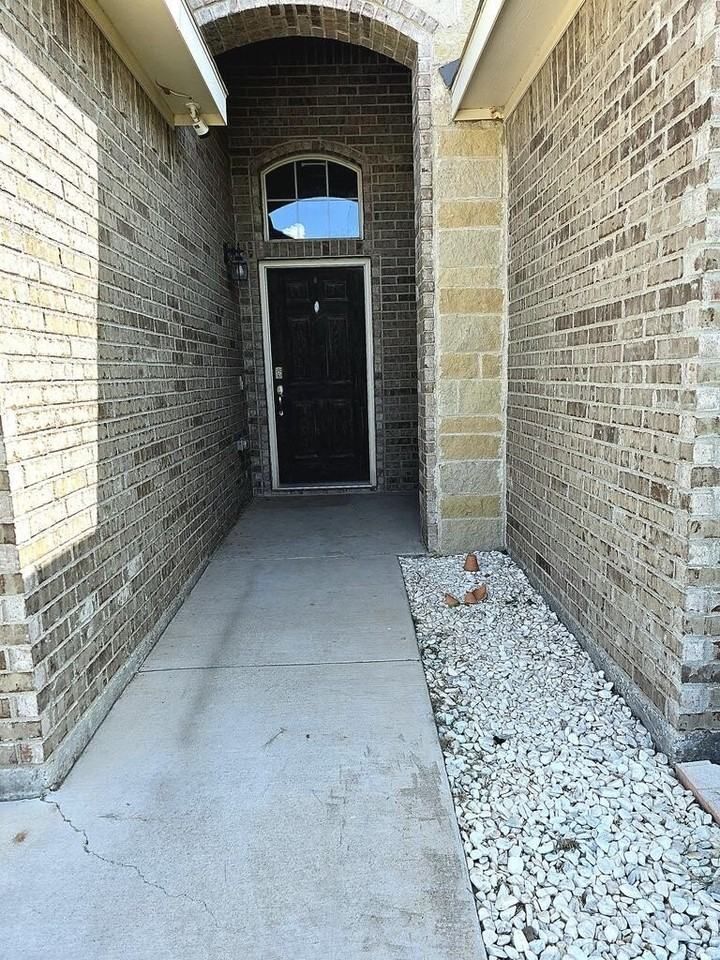 7310 Fossell Ranch Rd - Photo 3 of 18