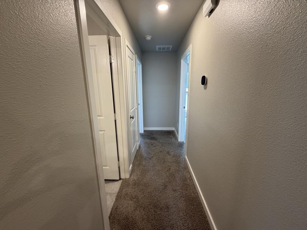 1307 Red Cliff Ave - Photo 4 of 11