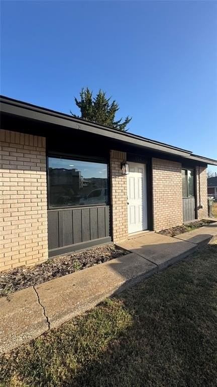914 Drake Dr #914 - Photo 2 of 17