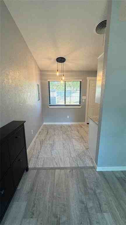 914 Drake Dr #914 - Photo 6 of 17