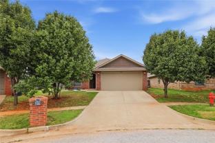 605 Inverleith Cir - Photo 1 of 1
