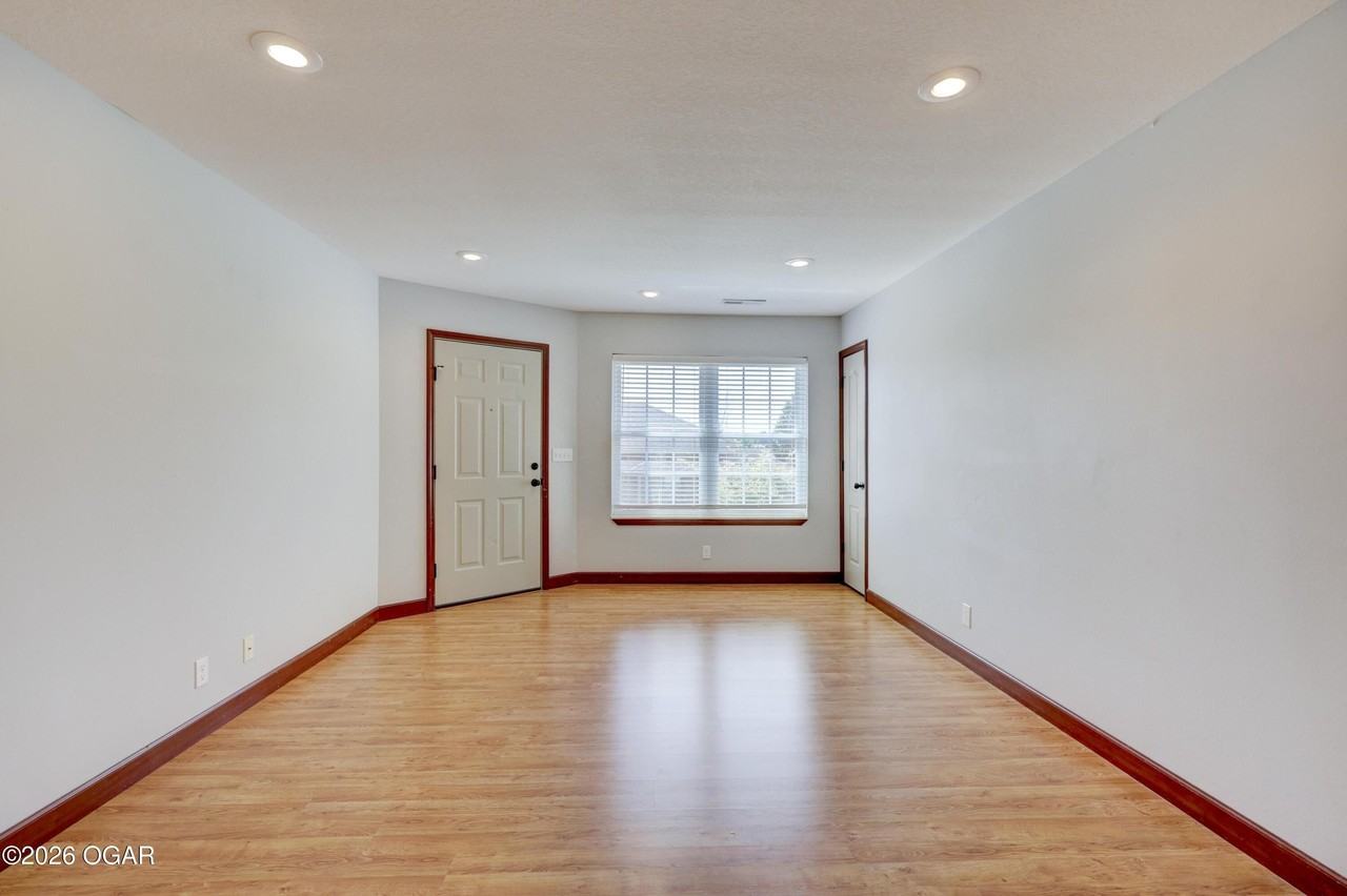 2901 S Jackson Ave - Photo 7 of 23