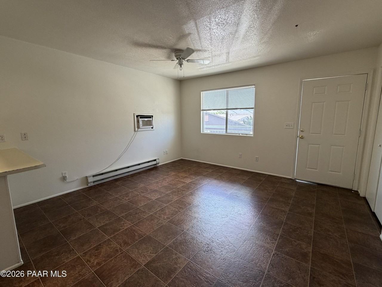 4873 N Judy Ct #D - Photo 2 of 8