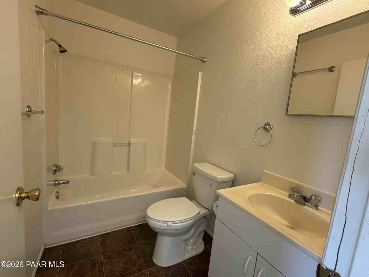 4873 N Judy Ct #D - Photo 4 of 8