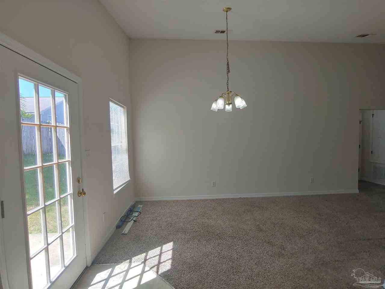 4021 Embers Lndg - Photo 5 of 22