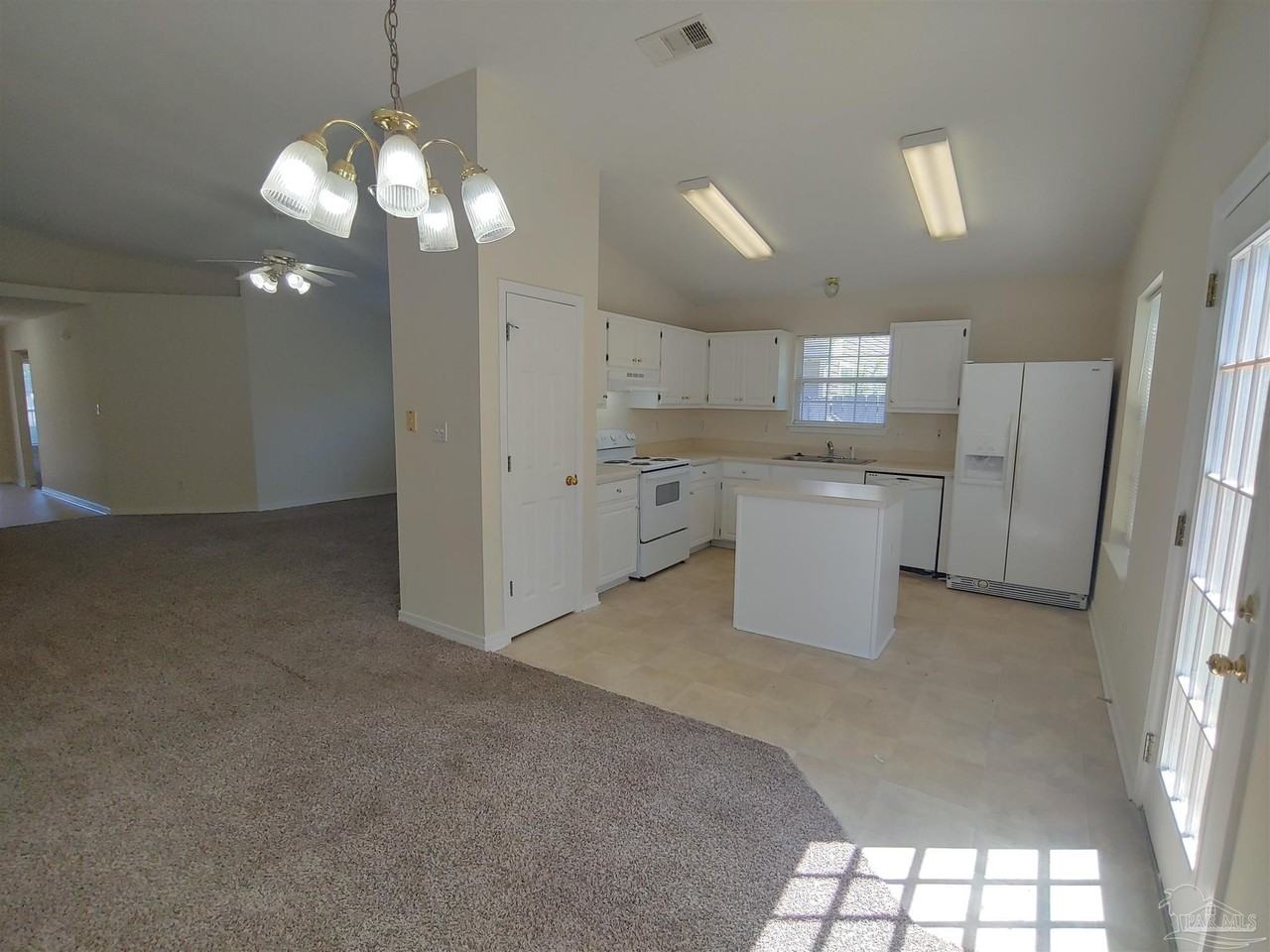 4021 Embers Lndg - Photo 6 of 22
