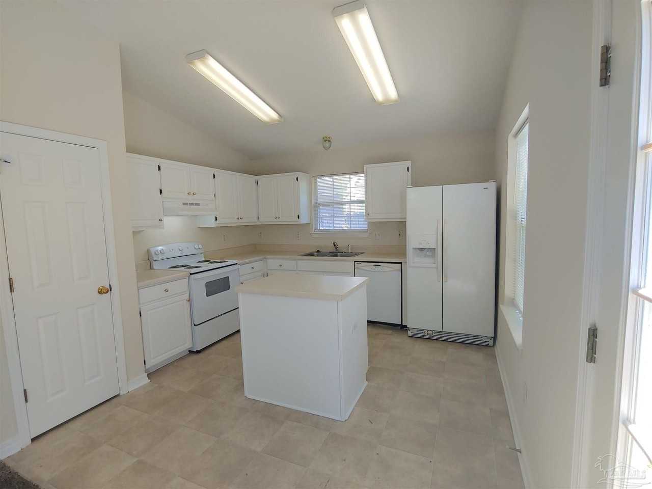 4021 Embers Lndg - Photo 7 of 22