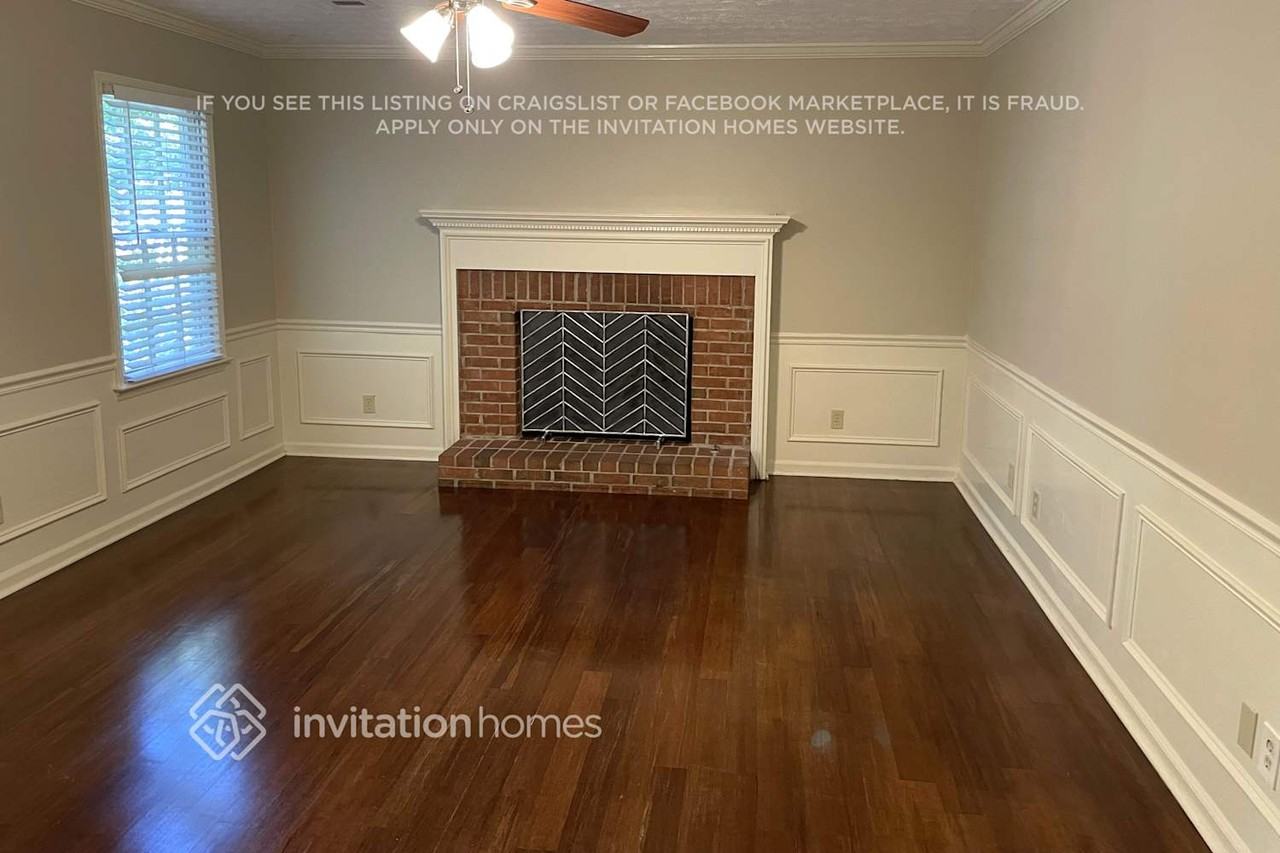 3761 Apple Way - Photo 3 of 17