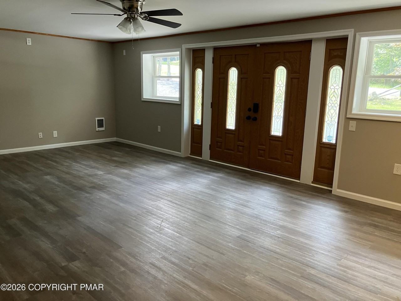 97 Lindbergh Cir - Photo 5 of 12