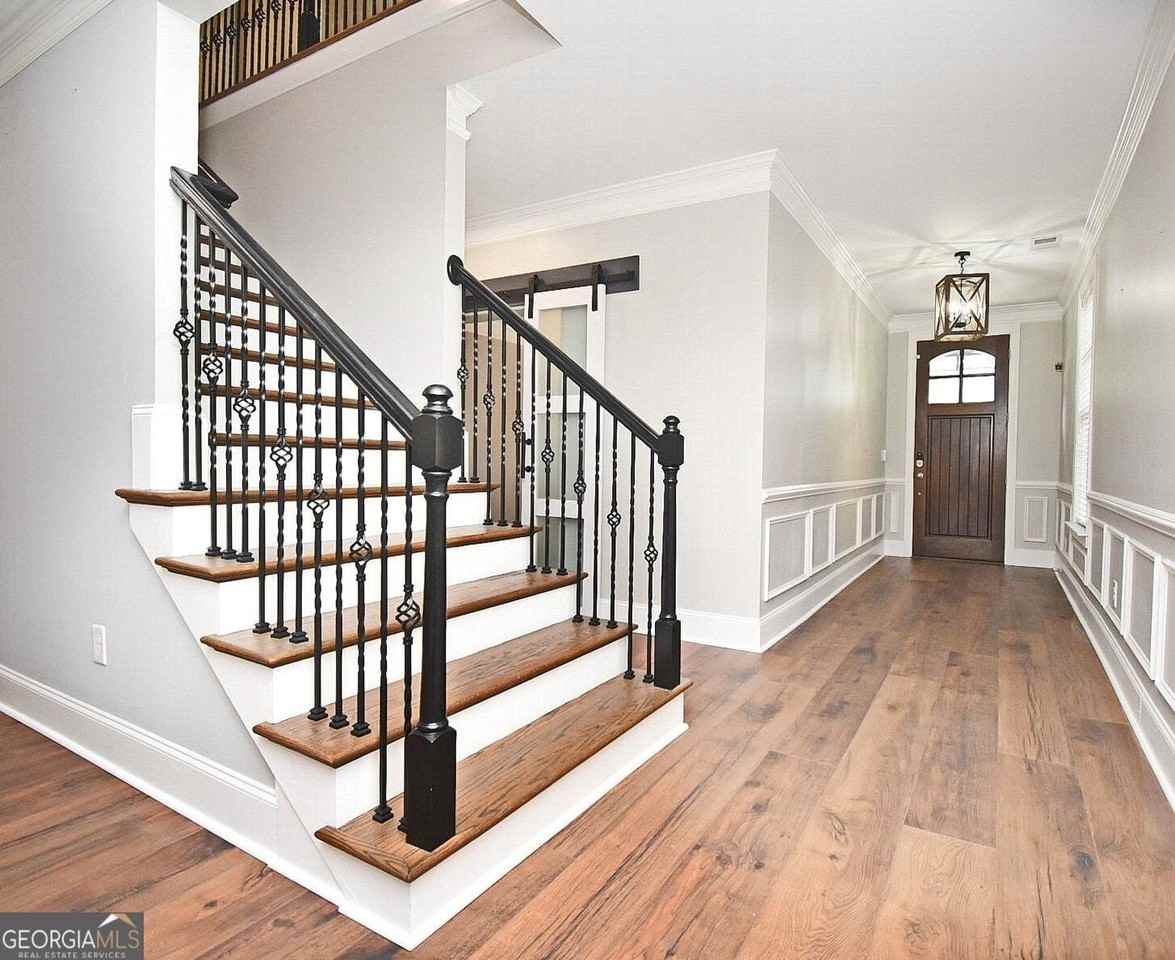 2625 Hickory Hill Dr Se - Photo 3 of 29