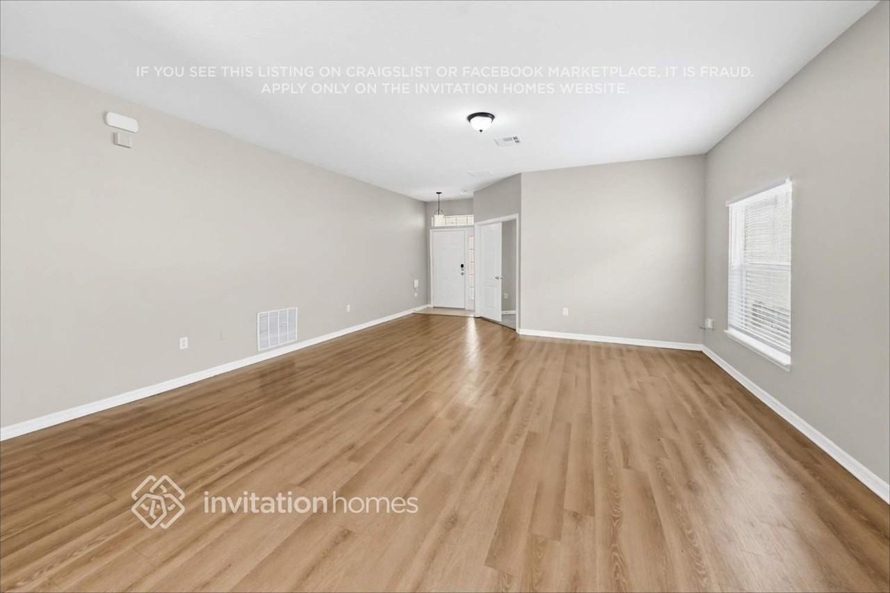 13161 Sapphire Falls Ln - Photo 6 of 19