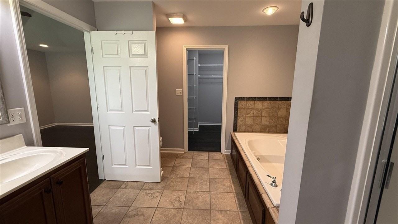 354 White Dogwood Dr - Photo 6 of 9