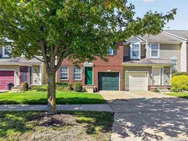 221 Tucker St - Photo 2 of 37