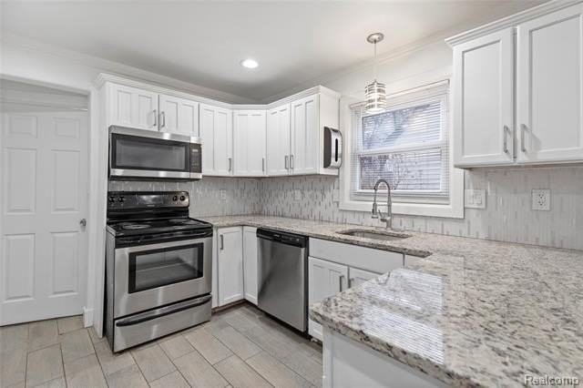 22712 Clairwood St - Photo 6 of 25