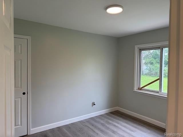 20760 Ridgedale St - Photo 5 of 7