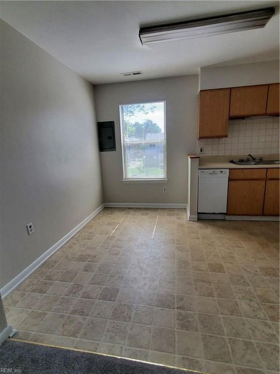 8570 Chesapeake Blvd #14 - Photo 4 of 19