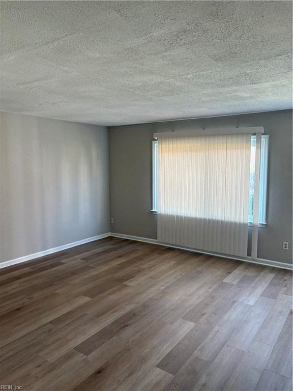 354 Susan Constant Dr - Photo 2 of 6