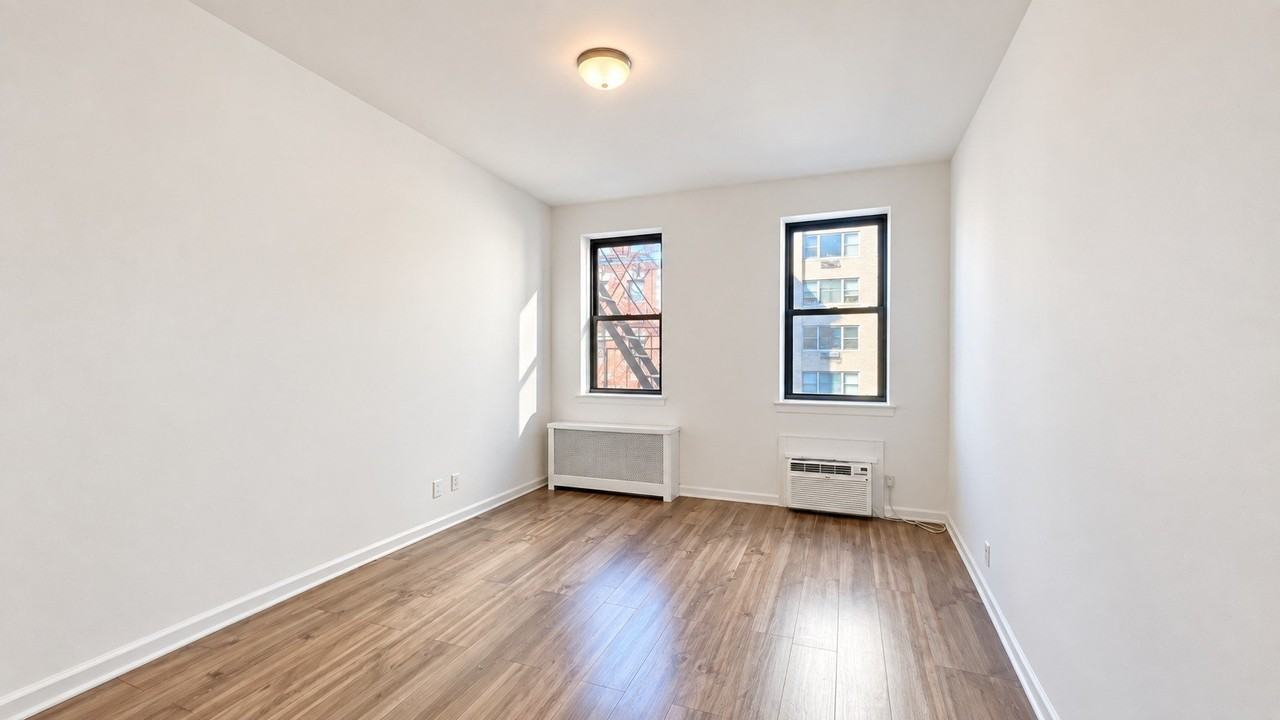 340 E 83rd St #4D - Photo 2 of 8