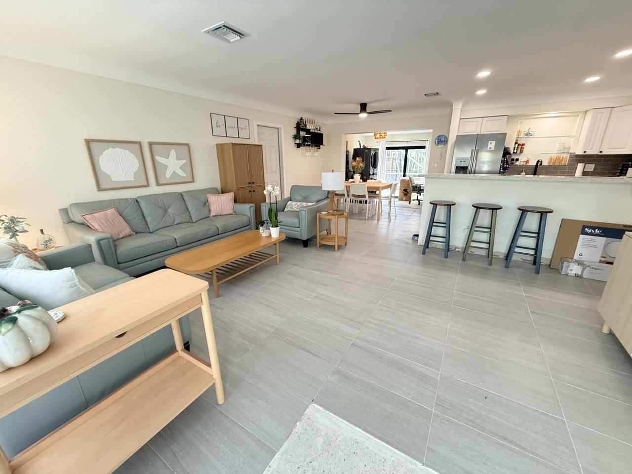 608 Ne 24th Ave - Photo 2 of 19