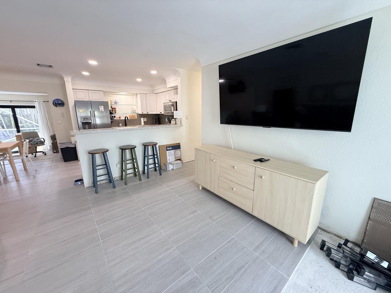 608 Ne 24th Ave - Photo 5 of 19
