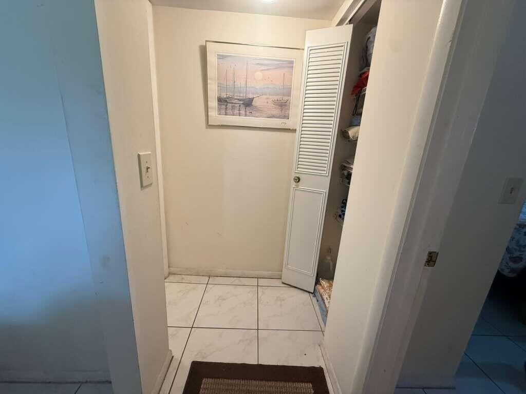 213 Pine Hov Cir - Photo 3 of 32