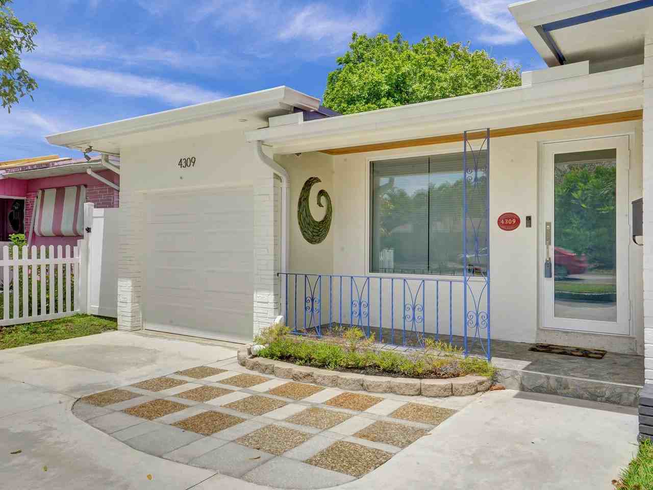 4309 Johnson St - Photo 4 of 50