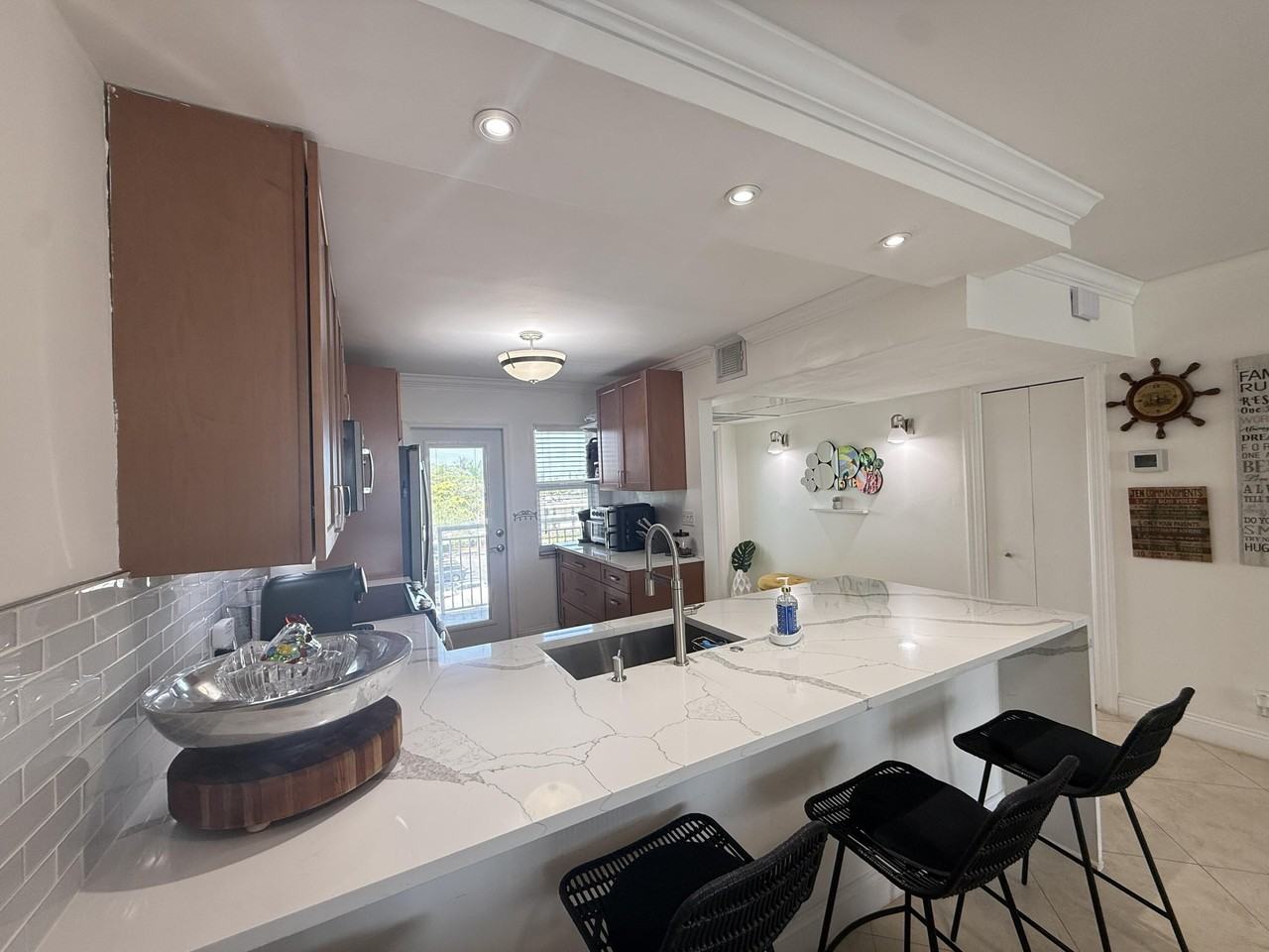 3180 Ne 48th Ct #406 - Photo 4 of 30