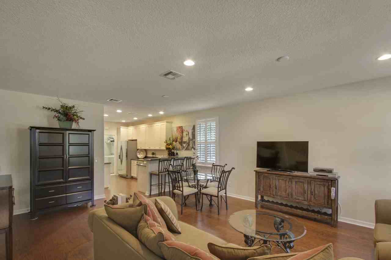 1168 S Community Dr - Photo 3 of 18