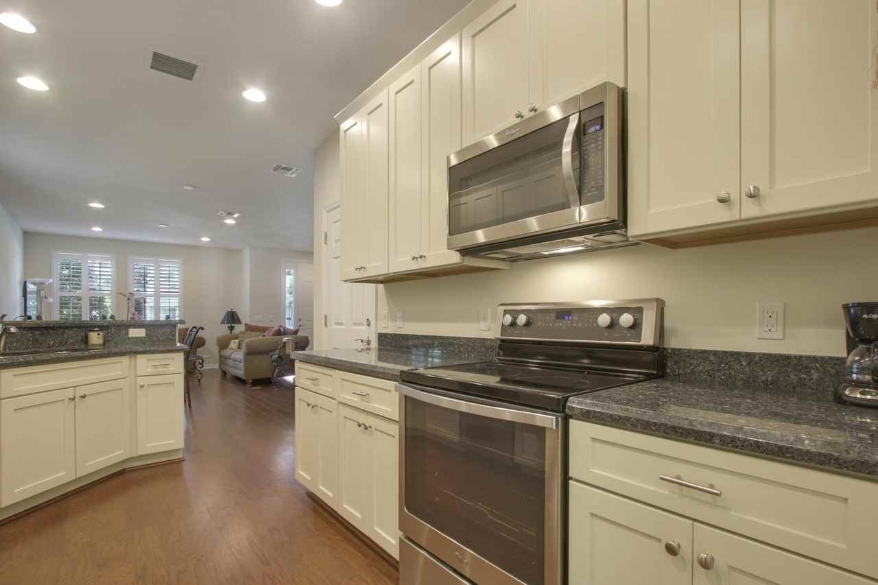 1168 S Community Dr - Photo 7 of 18