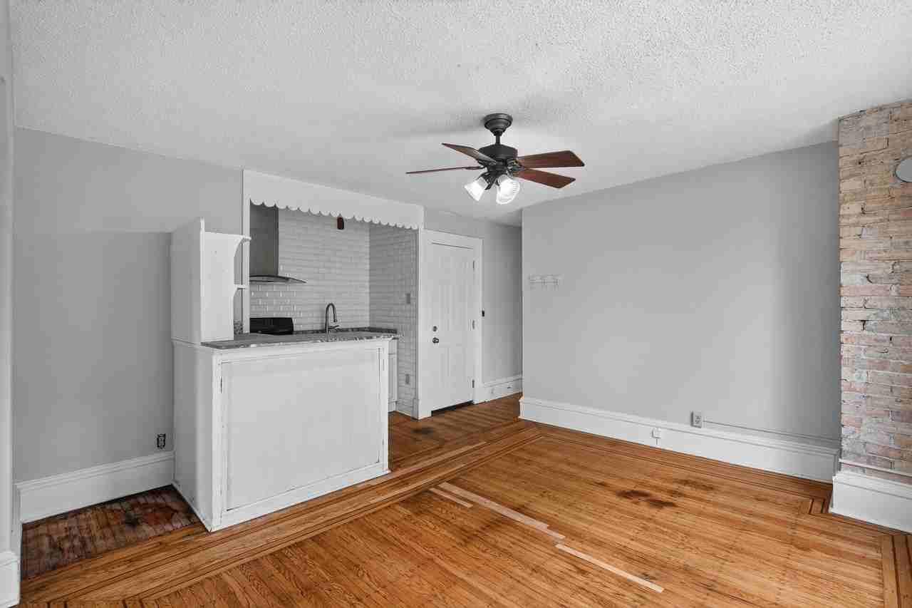 2630 Blaisdell Ave - Photo 4 of 19