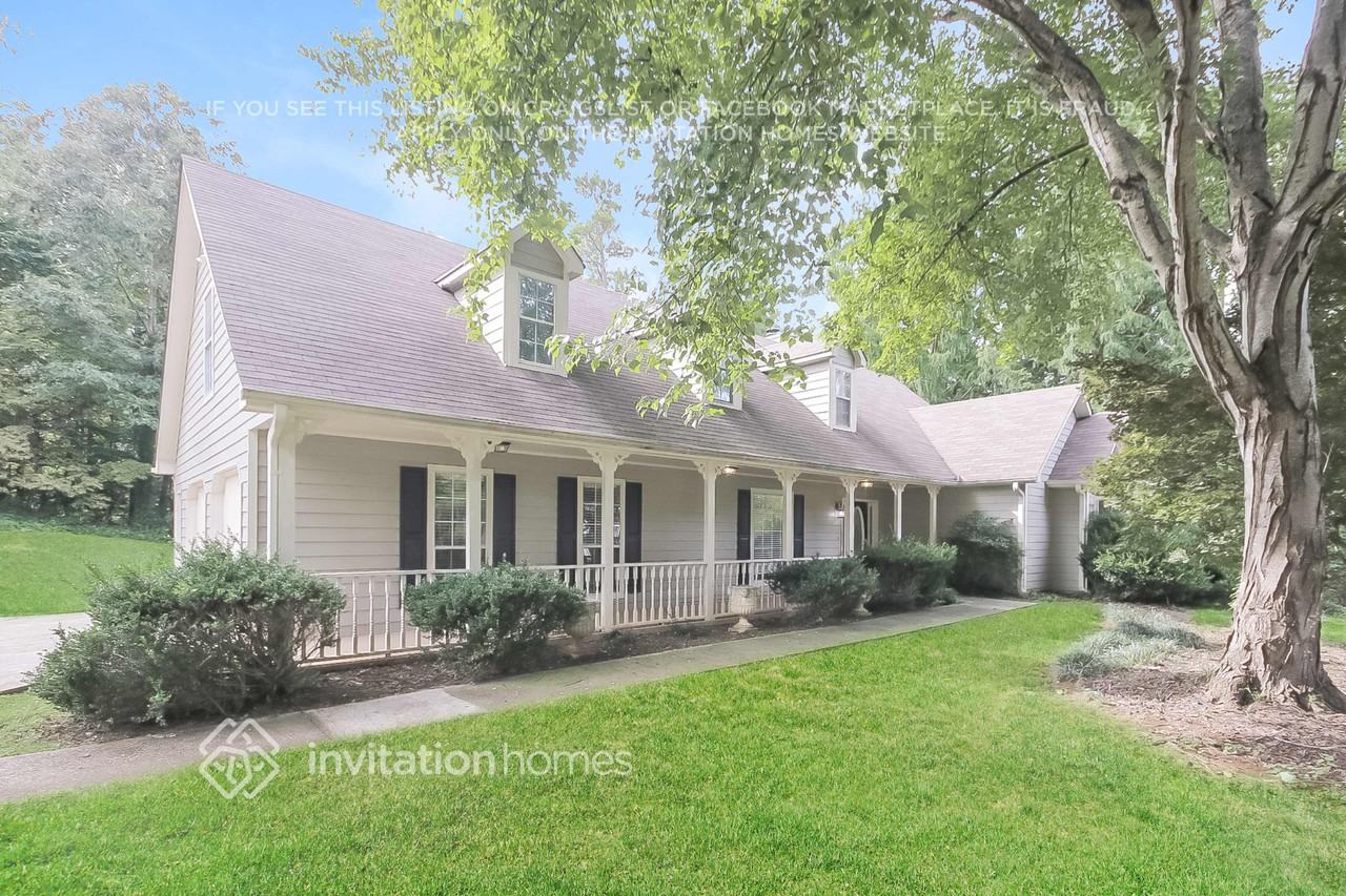 5147 Spring Glen Ct - Photo 2 of 16