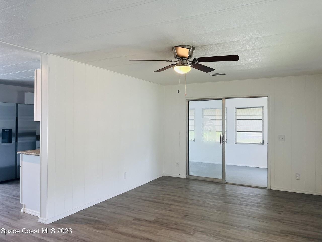 530 Kimberly Cir - Photo 5 of 19