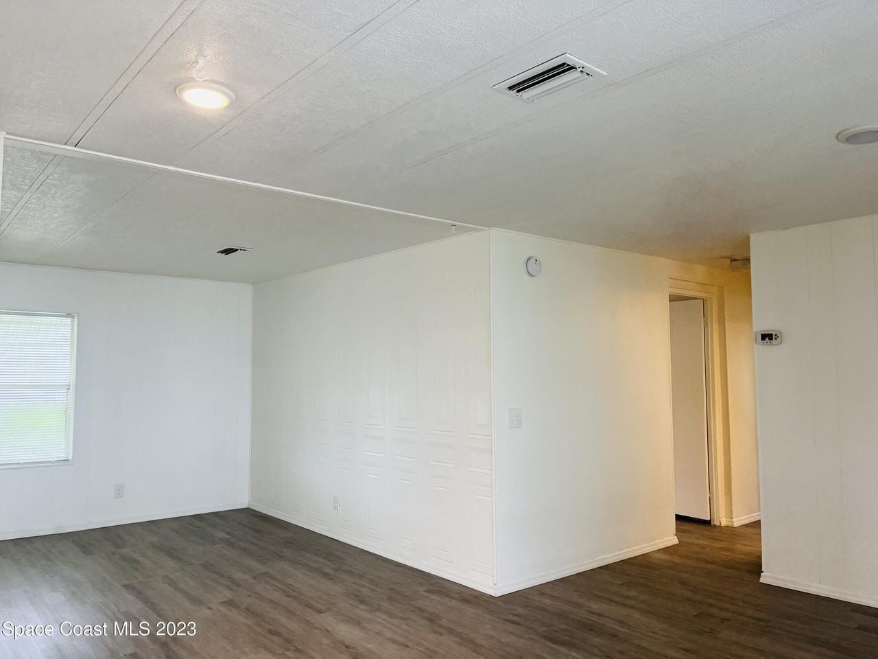 530 Kimberly Cir - Photo 6 of 19