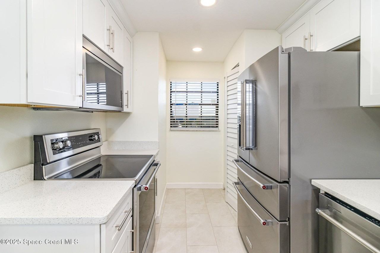 4105 Ocean Beach Blvd #422 - Photo 4 of 15