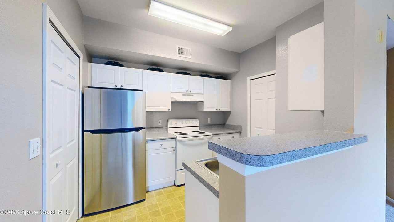 1757 Sophias Dr #206 - Photo 7 of 49