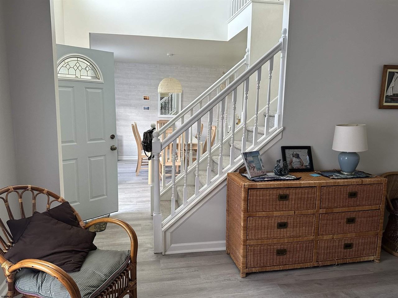 1304 Vardon Rd - Photo 2 of 20