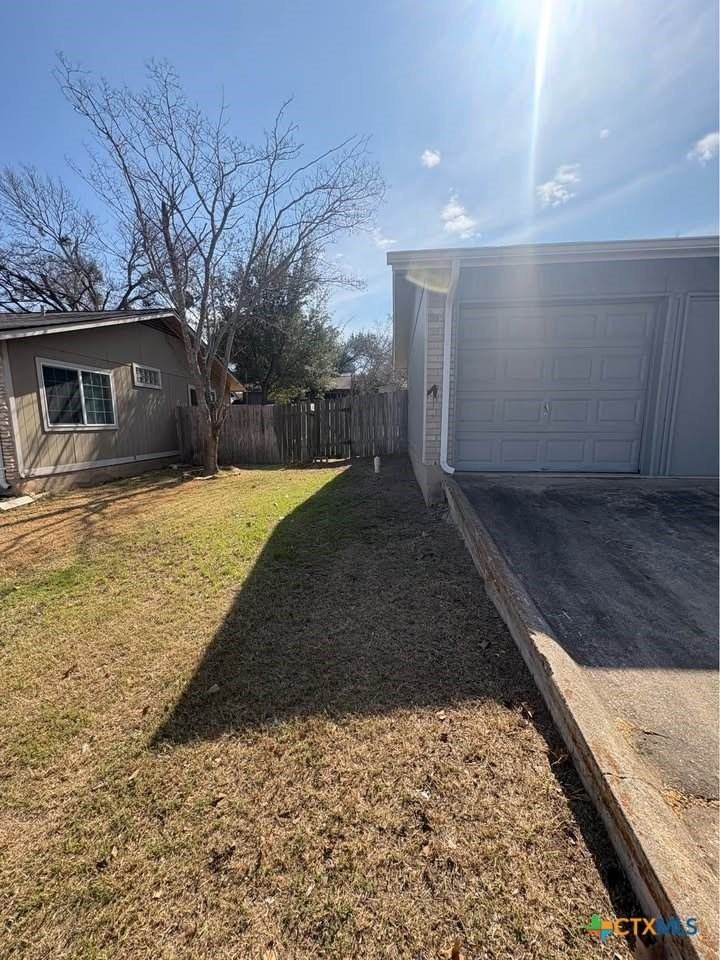4009 Hillside Dr - Photo 3 of 33