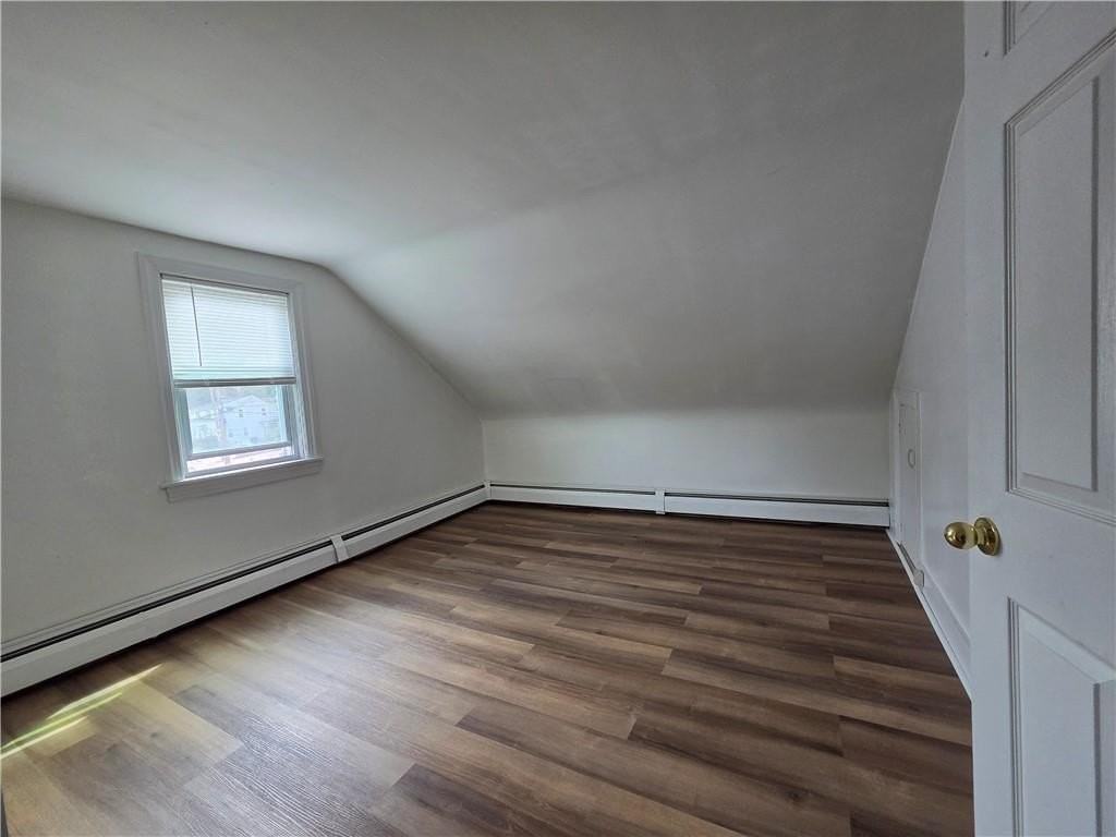 226 Providence St - Photo 5 of 16