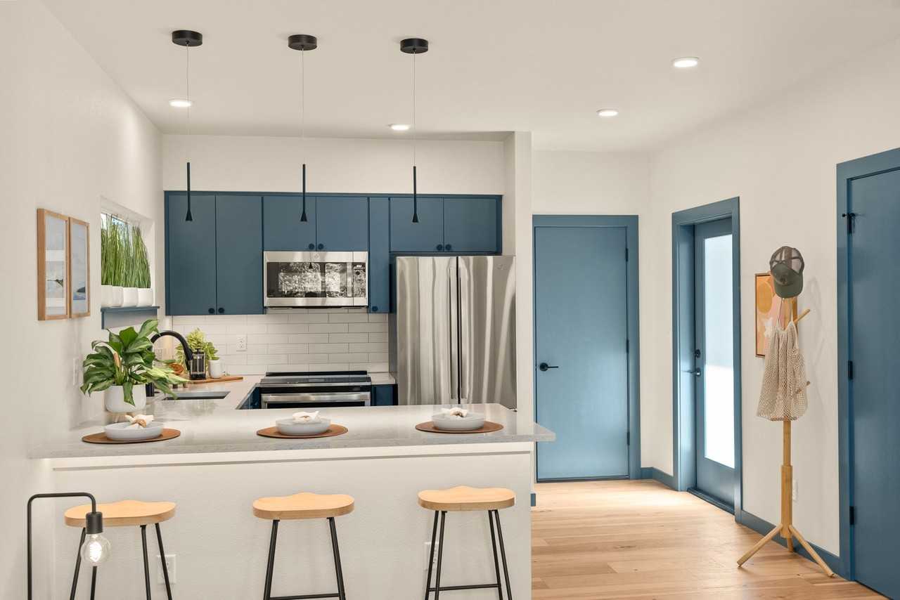 930 Ne Norton Ave #1 - Photo 7 of 16