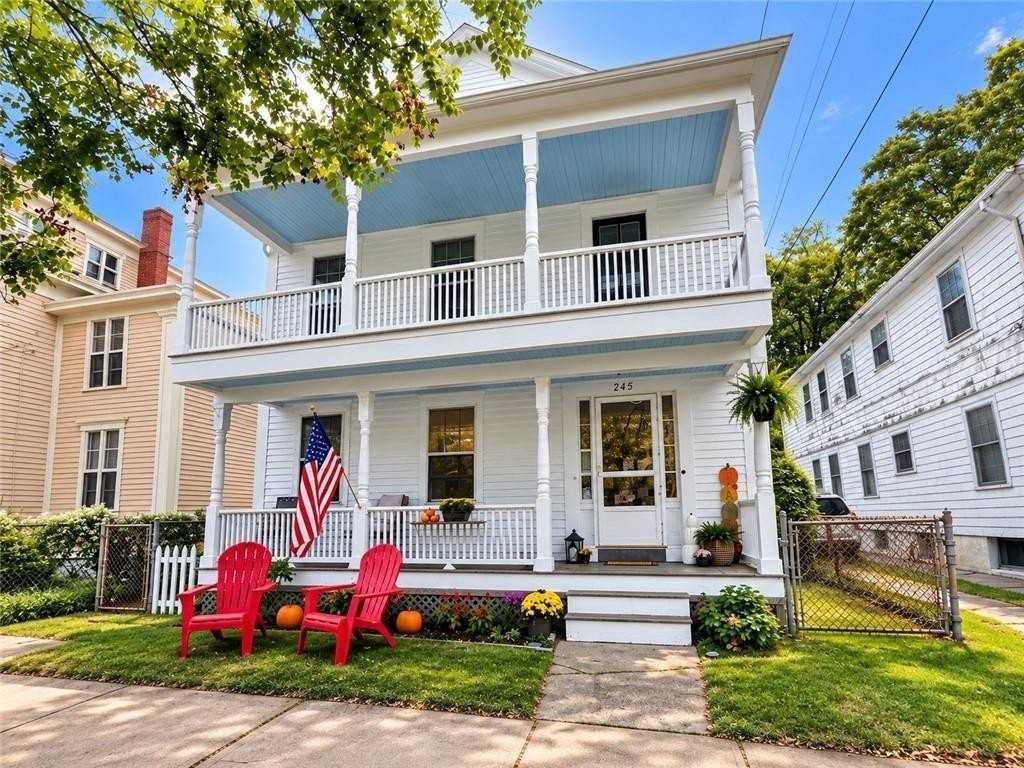 245 High St